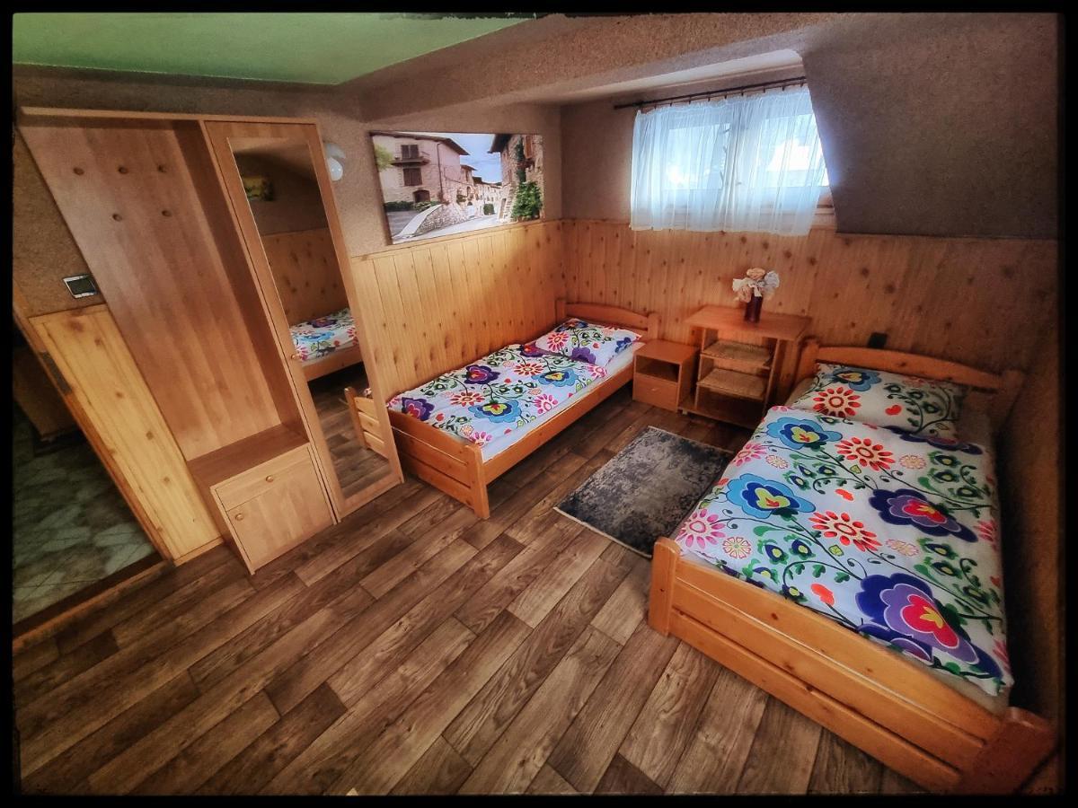 Noclegi U Marka Czernichow  Exteriör bild